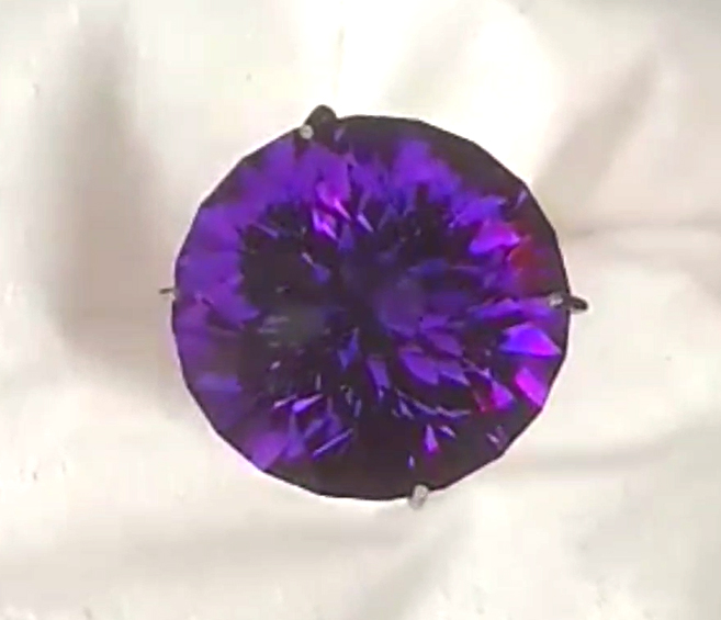 blue flash amethyst round