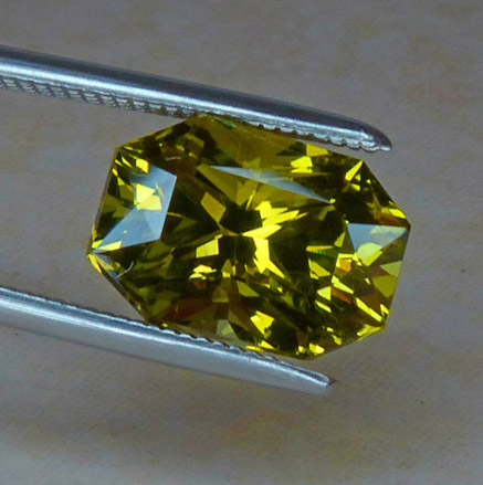yellow green chrysoberyl