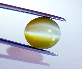 chrysoberyl cat's eye