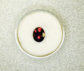 oval garnet