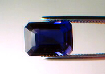 iolite_106pts_em