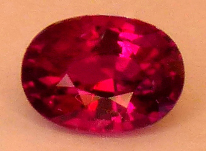 90pt oval ruby - certed