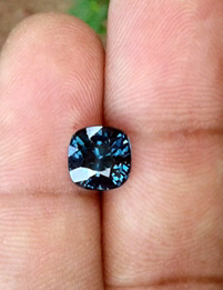 sri lankan blue spinel